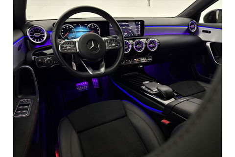 Mercedes-Benz A-Klasse 180 AMG Sfeer Virtual Clima Cruise Camera Navi LED PDC 18"LMV