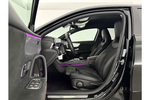 Mercedes-Benz A-Klasse 180 AMG Sfeer Virtual Clima Cruise Camera Navi LED PDC 18"LMV