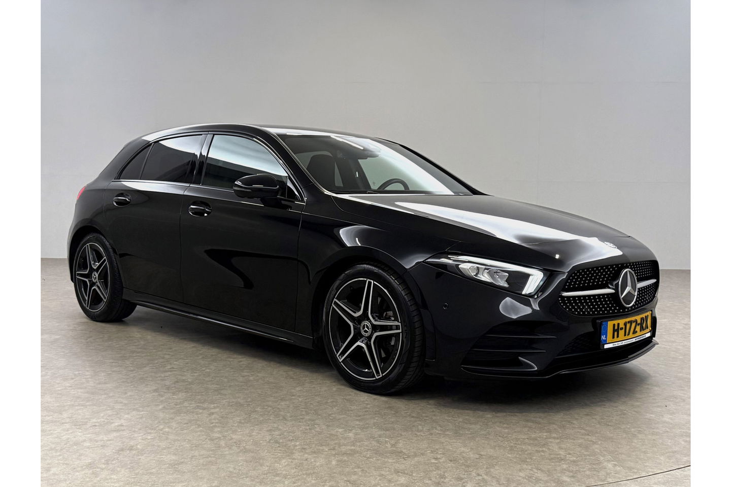 Mercedes-Benz A-Klasse 180 AMG Sfeer Virtual Clima Cruise Camera Navi LED PDC 18"LMV