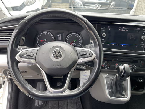 Volkswagen Transporter 2.0 TDI DSG automaat L2H1 30 DC 5 persoons / vaste prijs rijklaar € 27.950 ex btw / lease vanaf € 456 / airco / cruise / navi / achterdeuren / euro 6 / bpm vrij !