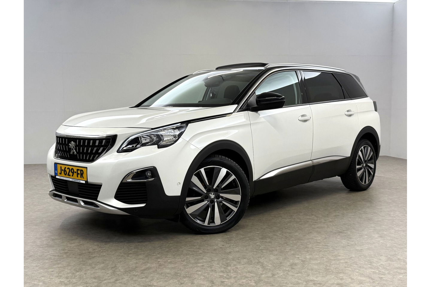 Peugeot 5008 1.2 PureTech 7P Pano Sfeer LED Virtual Camera Carplay Clima Cruise Navi PDC 19''LMV