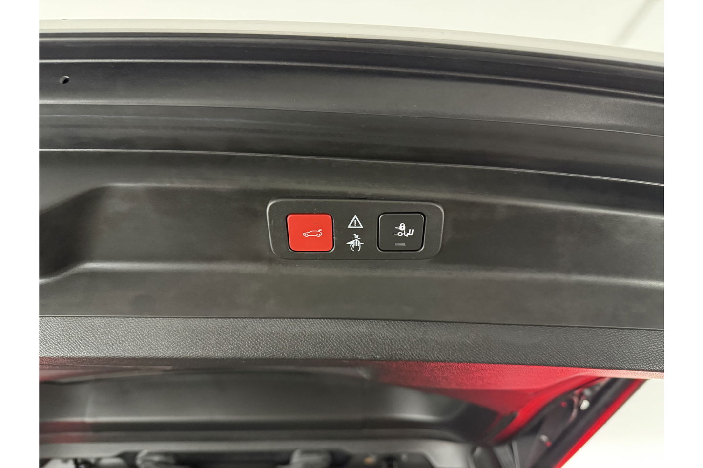 Peugeot 5008 1.2 PureTech 7P Pano Sfeer LED Virtual Camera Carplay Clima Cruise Navi PDC 19''LMV