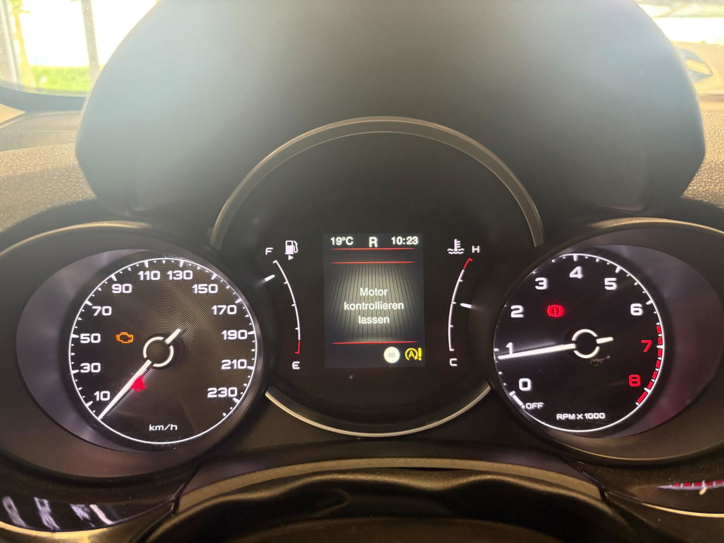 Fiat 500X 1.3 , Verbrande klep !!
