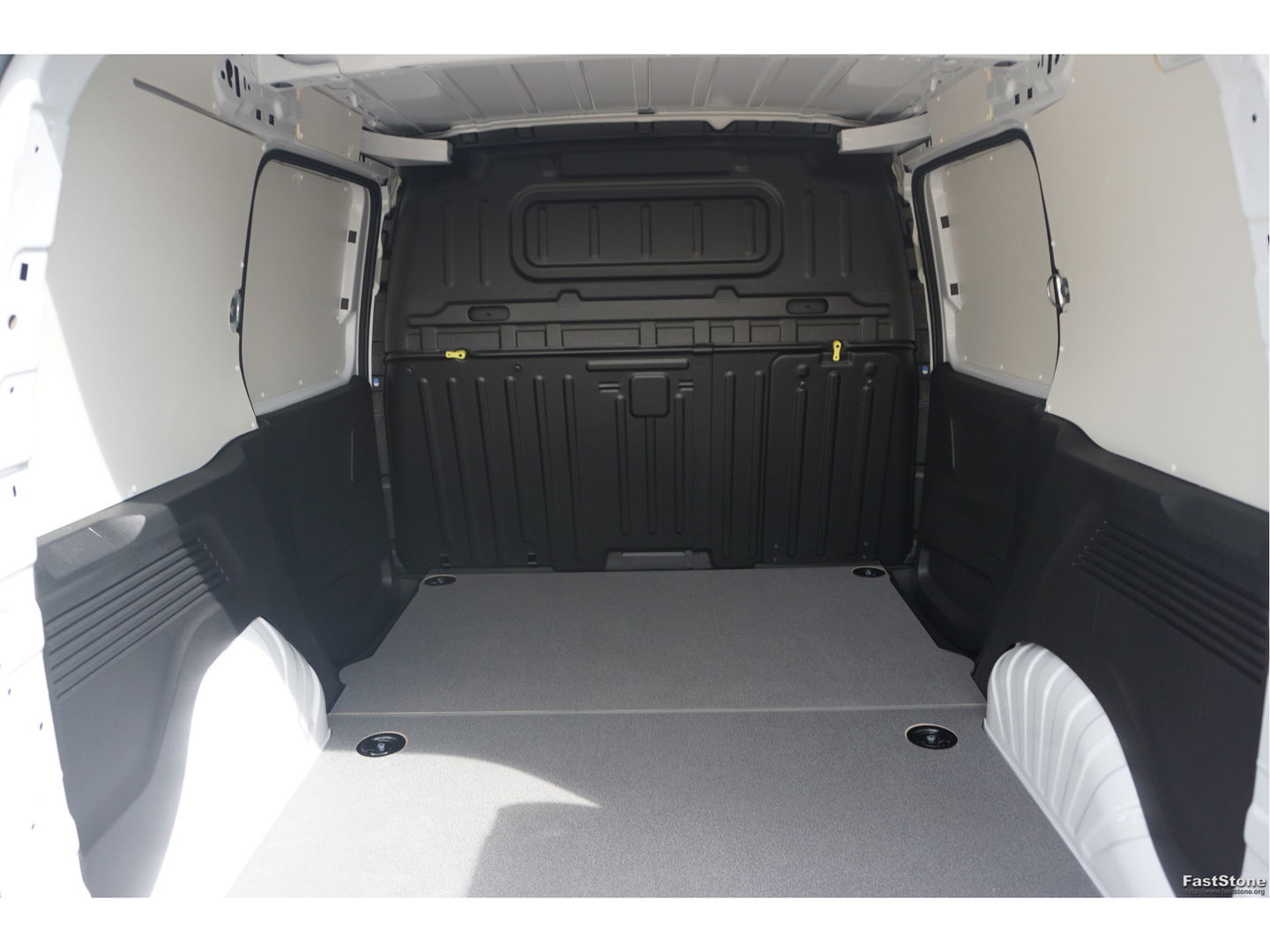 Fiat E-Doblò L1 50 kWh Plus BPM VRIJ Climate, Navi, Camera, Betimmering, 2x Schuifdeur!! BB02*