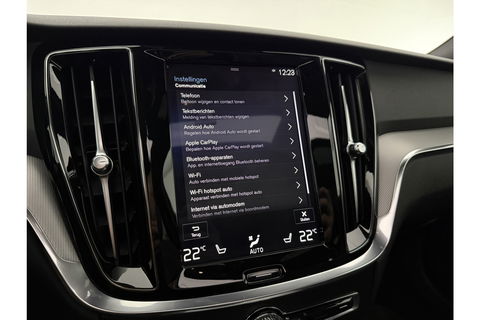 Volvo V60 2.0 T4 R-Design 191PK Pano LED Memory Carplay Virtual Camera Clima Cruise Navi PDC 19''LMV