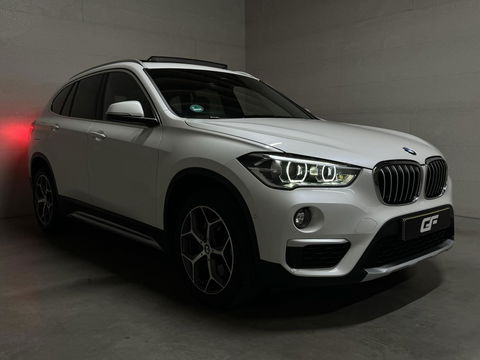 BMW X1 sDrive20i Sport Pano H/K HUD Leer Camera ACC NAP