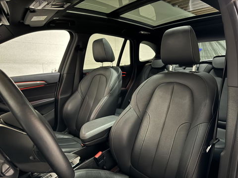 BMW X1 sDrive20i Sport Pano H/K HUD Leer Camera ACC NAP