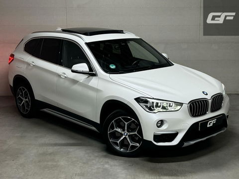 BMW X1 sDrive20i Sport Pano H/K HUD Leer Camera ACC NAP