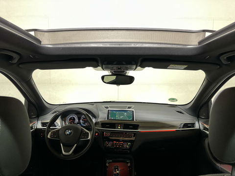 BMW X1 sDrive20i Sport Pano H/K HUD Leer Camera ACC NAP