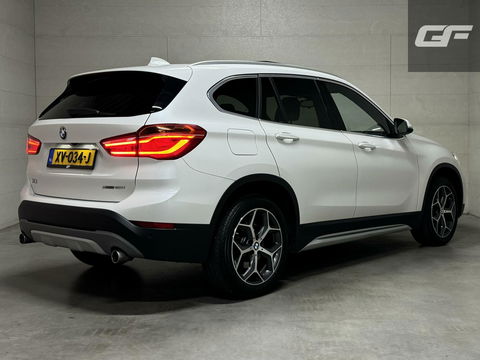 BMW X1 sDrive20i Sport Pano H/K HUD Leer Camera ACC NAP