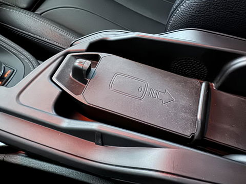 BMW X1 sDrive20i Sport Pano H/K HUD Leer Camera ACC NAP