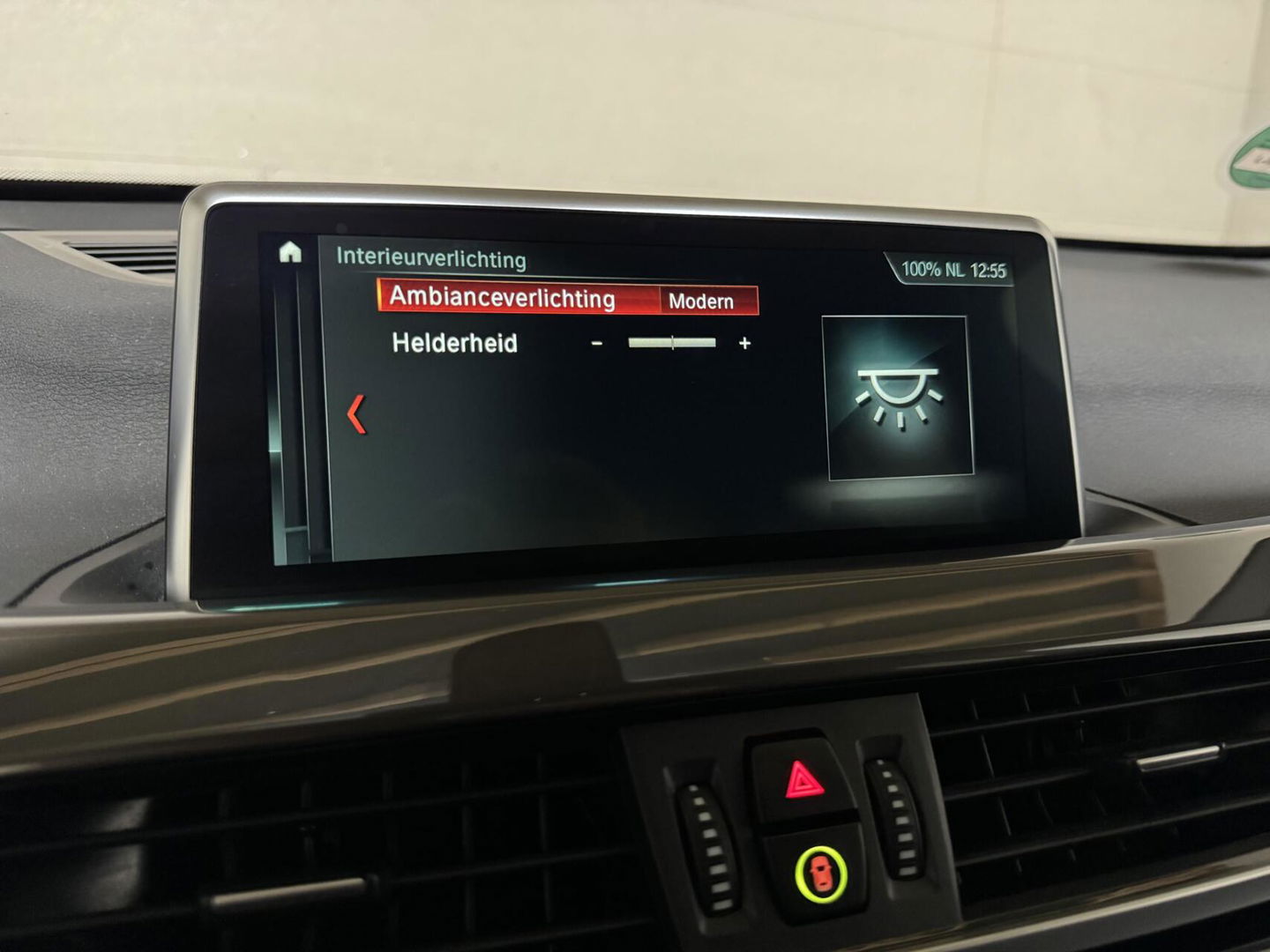 BMW X1 sDrive20i Sport Pano H/K HUD Leer Camera ACC NAP