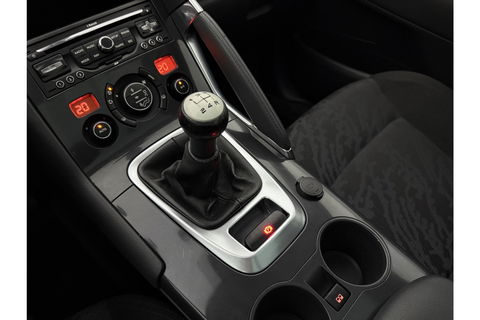 Peugeot 3008 1.6 VTi Première APK t/m 09-2025 | Pano Trekhaak Clima Cruise Head-up Navi PDC 17''LMV