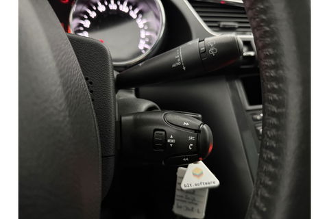 Peugeot 3008 1.6 VTi Première APK t/m 09-2025 | Pano Trekhaak Clima Cruise Head-up Navi PDC 17''LMV