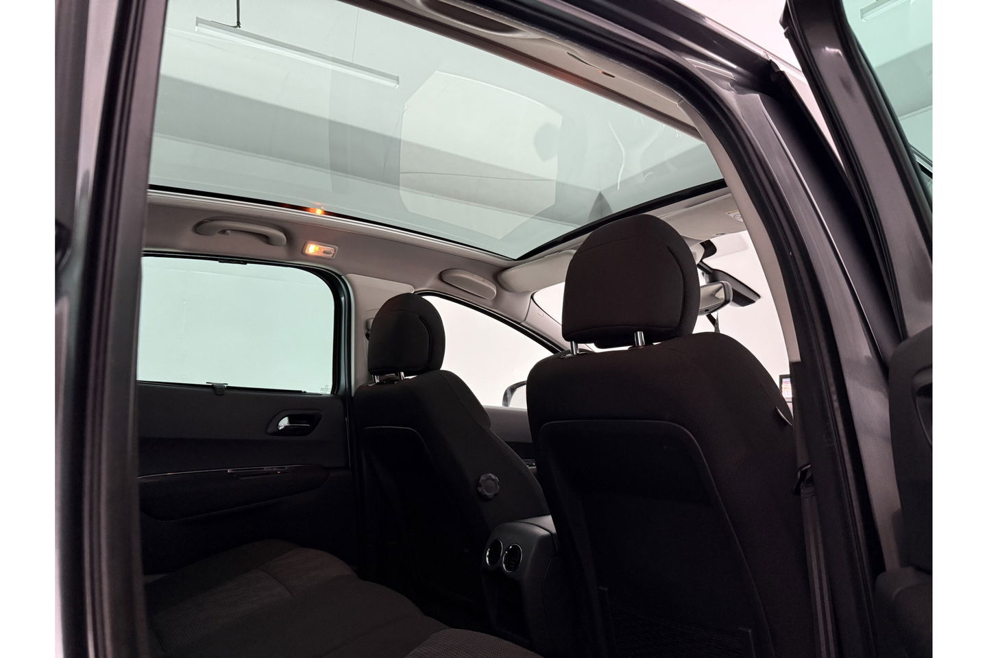 Peugeot 3008 1.6 VTi Première APK t/m 09-2025 | Pano Trekhaak Clima Cruise Head-up Navi PDC 17''LMV