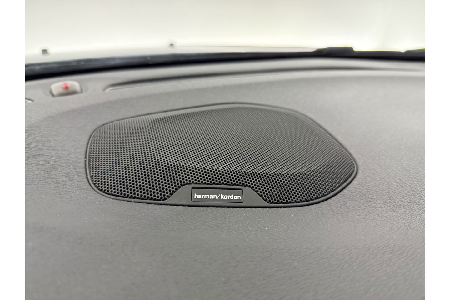 Volvo V40 1.5 T3 153PK Polar+ Sport Pano Harman/Kardon LED Camera Clima Cruise Navi PDC 17''LMV