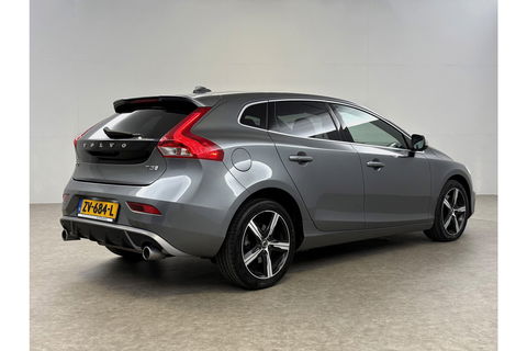 Volvo V40 1.5 T3 153PK Polar+ Sport Pano Harman/Kardon LED Camera Clima Cruise Navi PDC 17''LMV