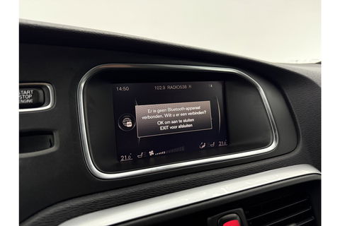 Volvo V40 1.5 T3 153PK Polar+ Sport Pano Harman/Kardon LED Camera Clima Cruise Navi PDC 17''LMV