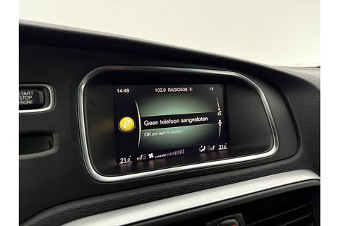 Volvo V40 1.5 T3 153PK Polar+ Sport Pano Harman/Kardon LED Camera Clima Cruise Navi PDC 17''LMV