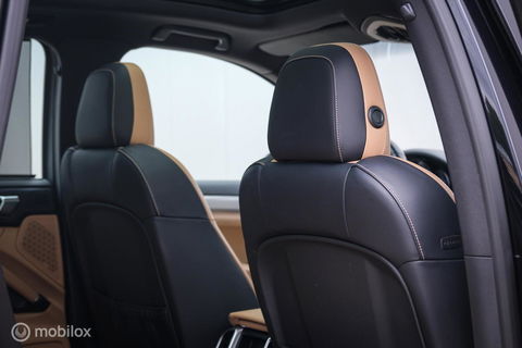 Porsche Cayenne 3.0 S E-Hybrid 416 pk | Sportchrono | Panorama | A-Z onderhouden | Zonneschermen | 20 inch | LED | Zeer mooi |