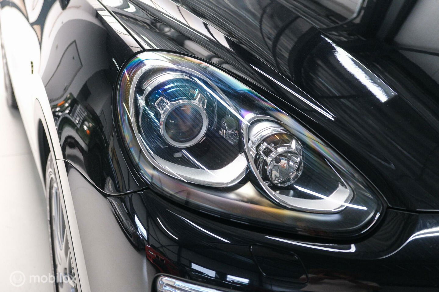 Porsche Cayenne 3.0 S E-Hybrid 416 pk | Sportchrono | Panorama | A-Z onderhouden | Zonneschermen | 20 inch | LED | Zeer mooi |