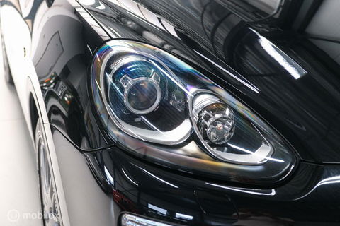 Porsche Cayenne 3.0 S E-Hybrid 416 pk | Sportchrono | Panorama | A-Z onderhouden | Zonneschermen | 20 inch | LED | Zeer mooi |