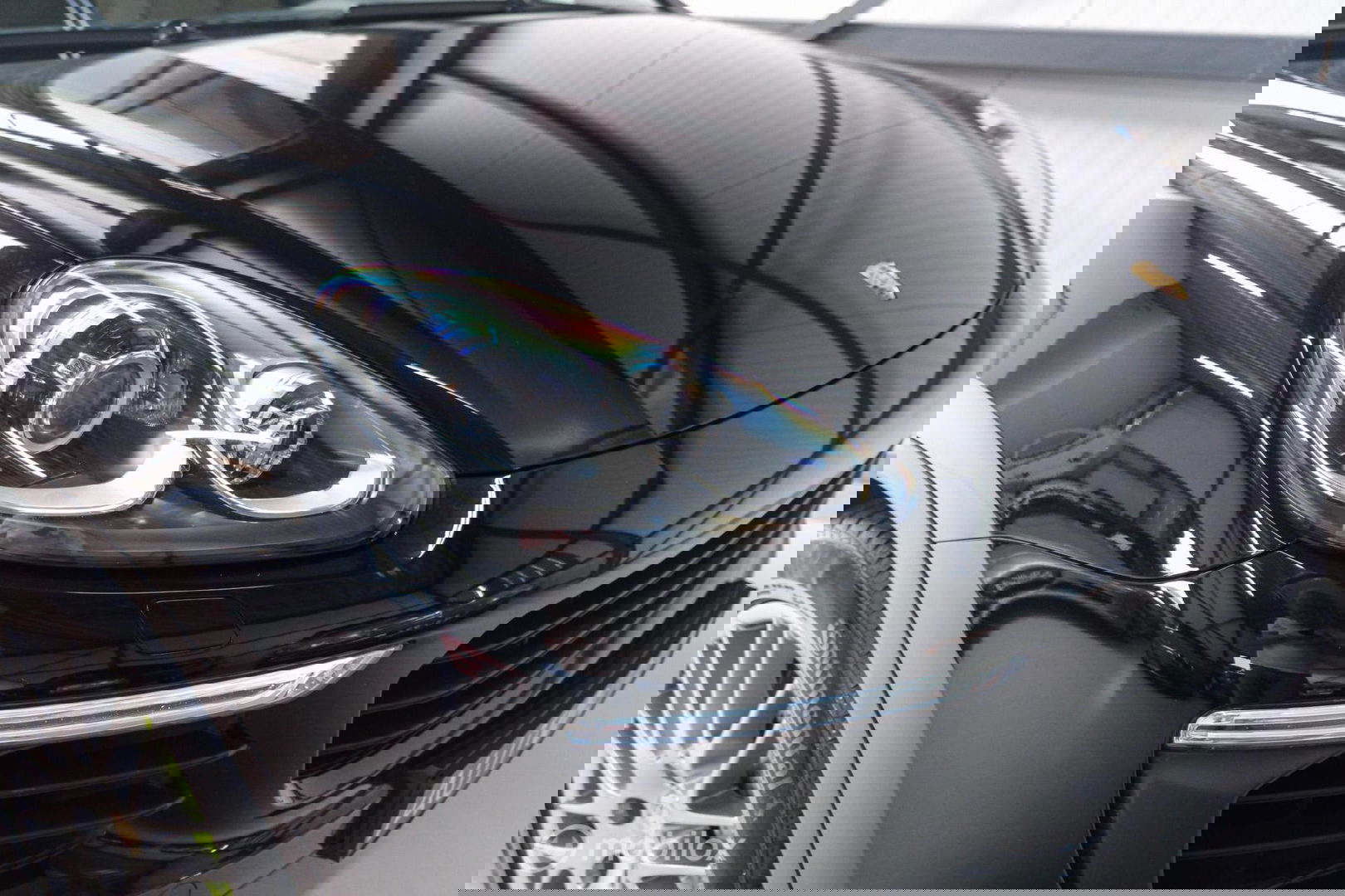 Porsche Cayenne 3.0 S E-Hybrid 416 pk | Sportchrono | Panorama | A-Z onderhouden | Zonneschermen | 20 inch | LED | Zeer mooi |