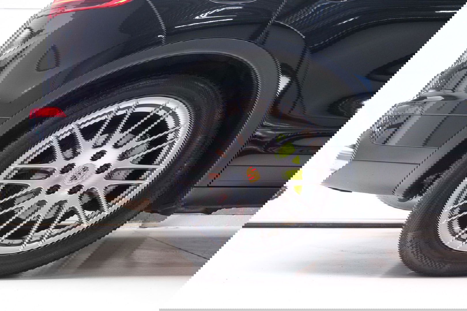 Porsche Cayenne 3.0 S E-Hybrid 416 pk | Sportchrono | Panorama | A-Z onderhouden | Zonneschermen | 20 inch | LED | Zeer mooi |