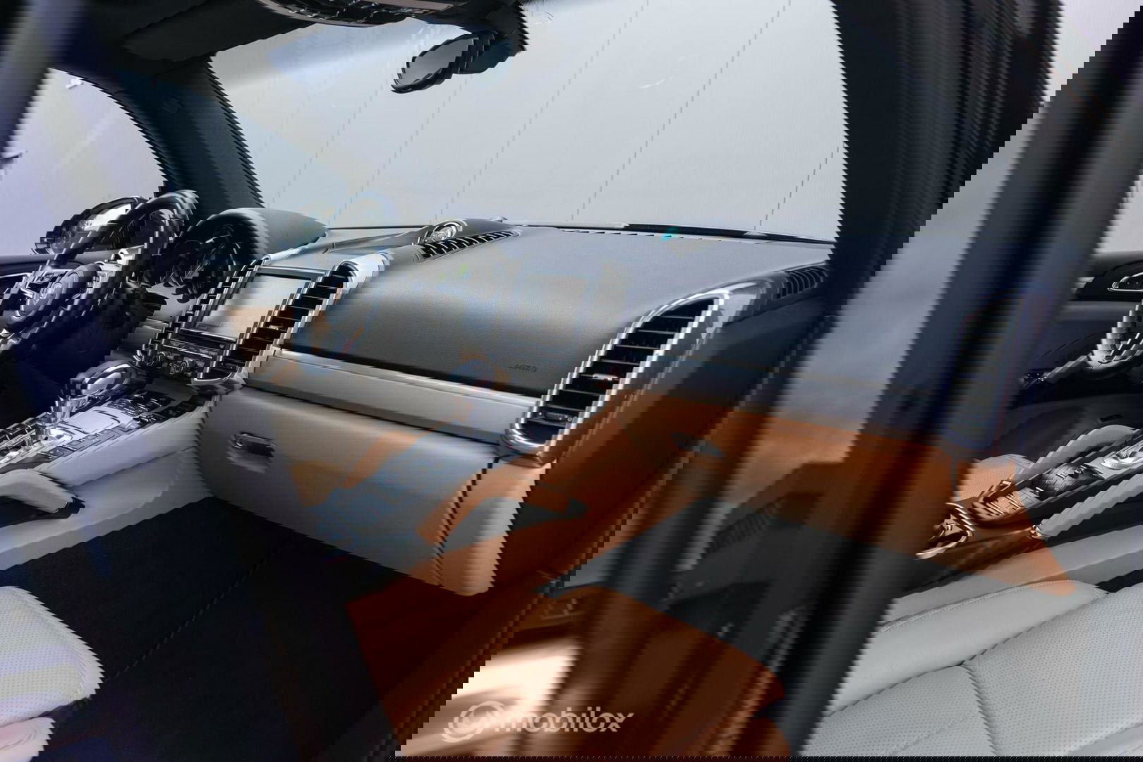 Porsche Cayenne 3.0 S E-Hybrid 416 pk | Sportchrono | Panorama | A-Z onderhouden | Zonneschermen | 20 inch | LED | Zeer mooi |