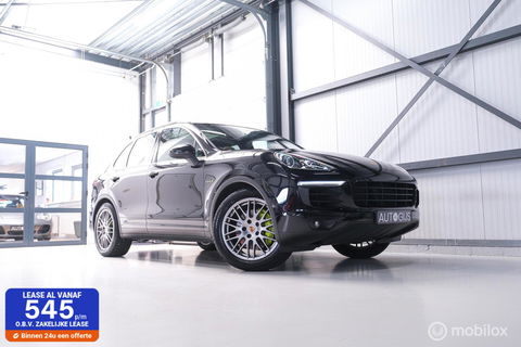 Porsche Cayenne 3.0 S E-Hybrid 416 pk | Sportchrono | Panorama | A-Z onderhouden | Zonneschermen | 20 inch | LED | Zeer mooi |