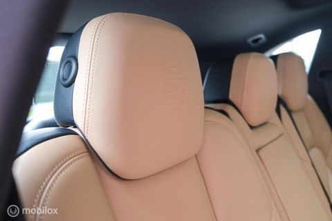 Porsche Cayenne 3.0 S E-Hybrid 416 pk | Sportchrono | Panorama | A-Z onderhouden | Zonneschermen | 20 inch | LED | Zeer mooi |