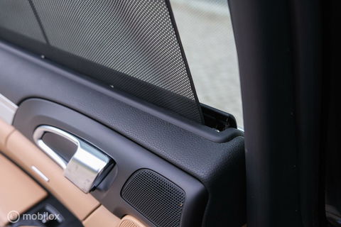 Porsche Cayenne 3.0 S E-Hybrid 416 pk | Sportchrono | Panorama | A-Z onderhouden | Zonneschermen | 20 inch | LED | Zeer mooi |