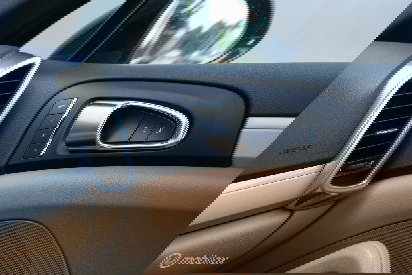 Porsche Cayenne 3.0 S E-Hybrid 416 pk | Sportchrono | Panorama | A-Z onderhouden | Zonneschermen | 20 inch | LED | Zeer mooi |