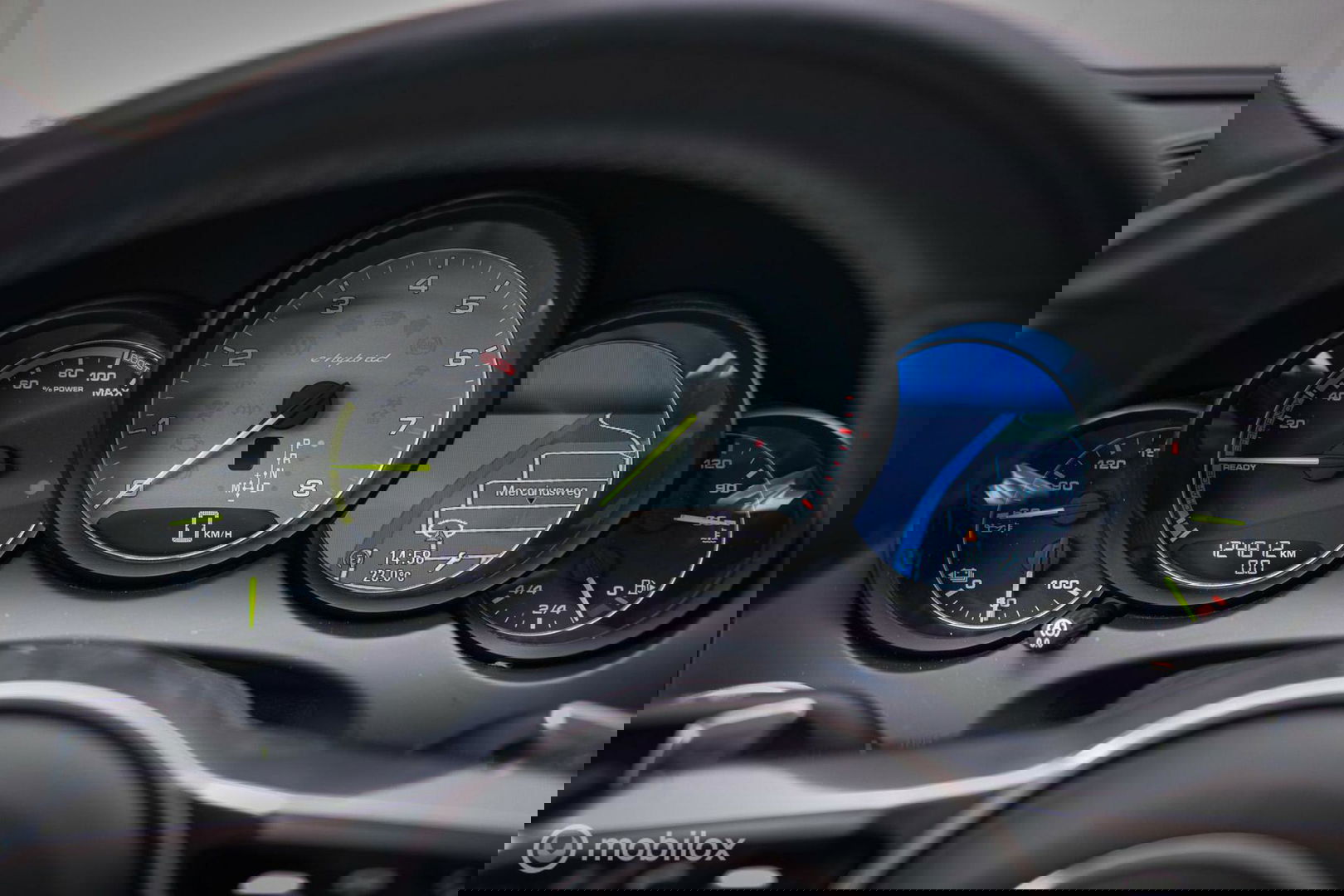Porsche Cayenne 3.0 S E-Hybrid 416 pk | Sportchrono | Panorama | A-Z onderhouden | Zonneschermen | 20 inch | LED | Zeer mooi |