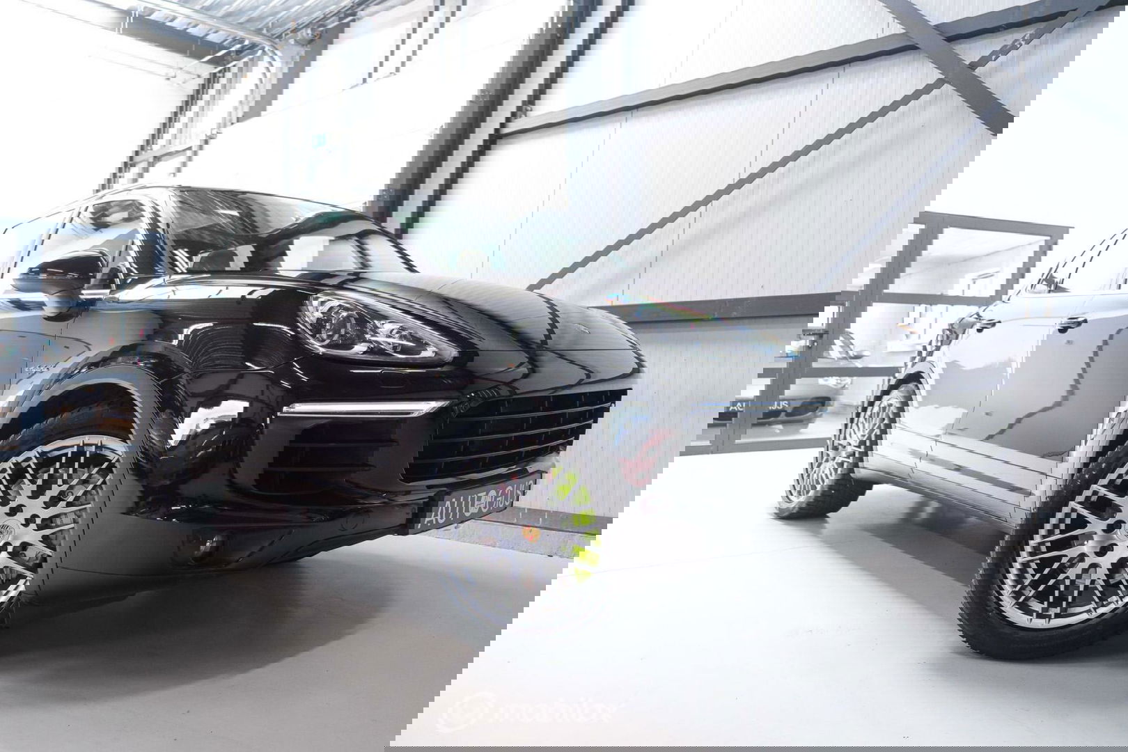 Porsche Cayenne 3.0 S E-Hybrid 416 pk | Sportchrono | Panorama | A-Z onderhouden | Zonneschermen | 20 inch | LED | Zeer mooi |