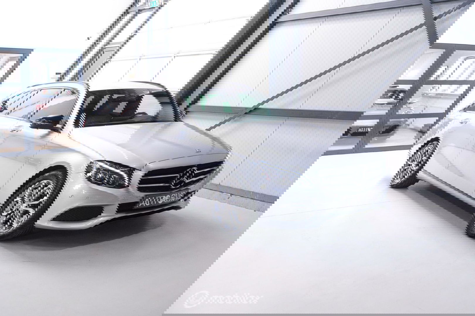 Mercedes-Benz C-Klasse Estate 350 e Lease Edition | luchtvering | 360 cam | led | NAP NL auto | rijklaar |