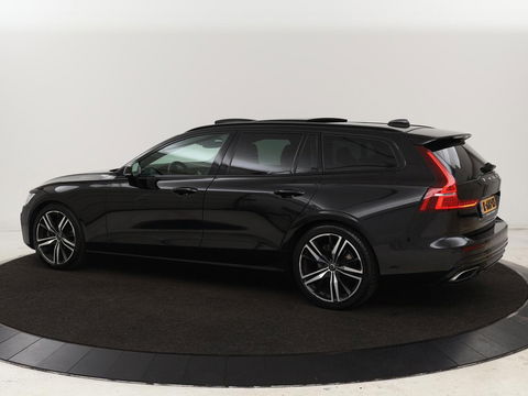 Volvo V60 2.0 T4 R-Design | Panoramadak | Stoelverwarming | Head-Up | Camera | Carplay | Half leder | Adaptive cruise | Navigatie | Memory | Full LED