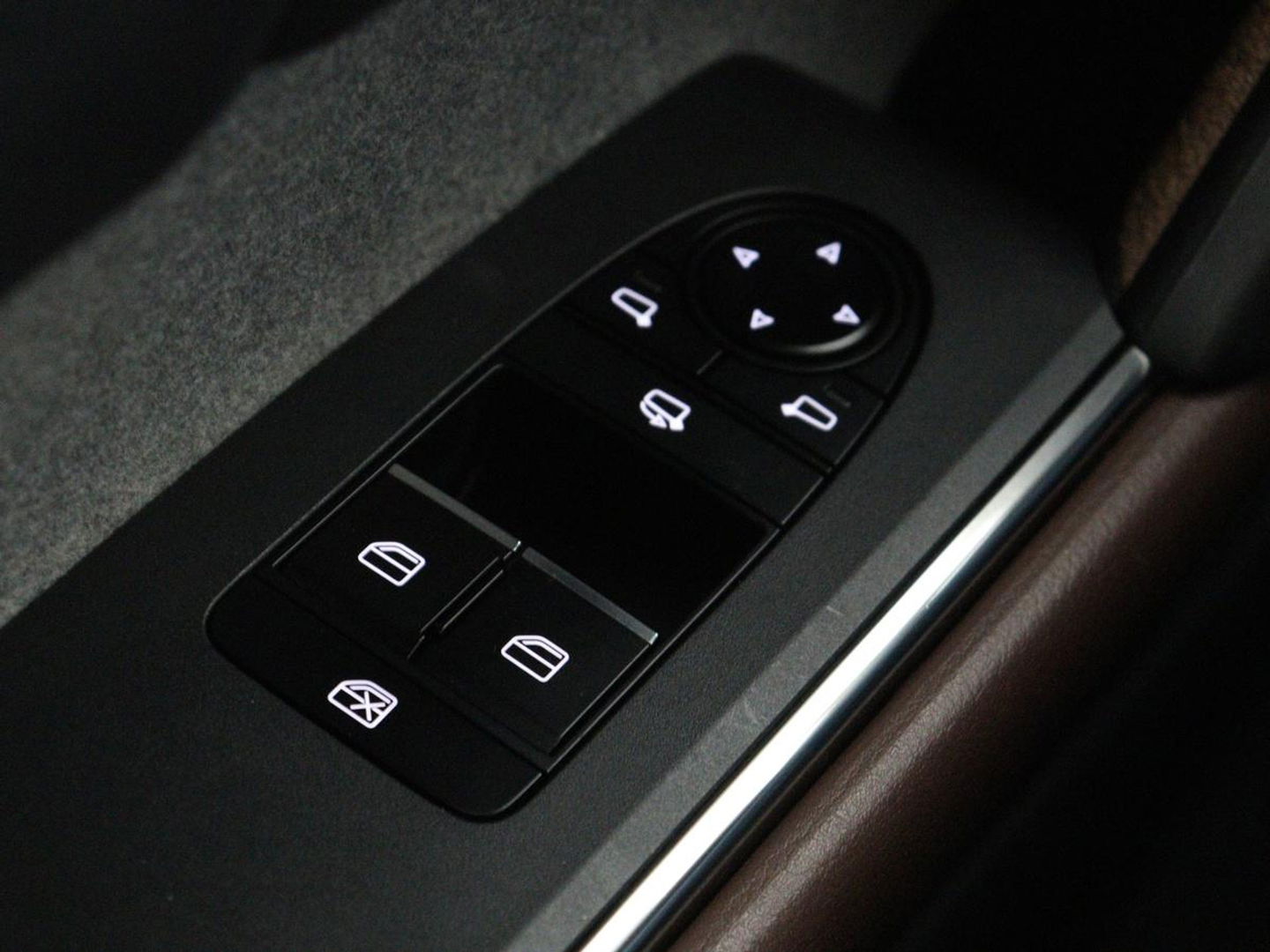 Mazda MX-30 e-SkyActiv 145 First Edition 36 kWh | Stoelverwarming | Head-Up | Camera | Carplay | Adaptive cruise | Memory | Full LED