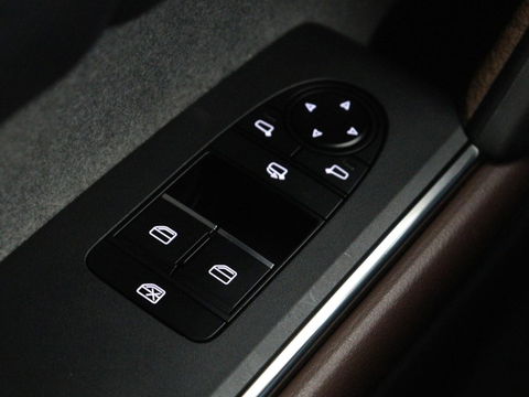 Mazda MX-30 e-SkyActiv 145 First Edition 36 kWh | Stoelverwarming | Head-Up | Camera | Carplay | Adaptive cruise | Memory | Full LED
