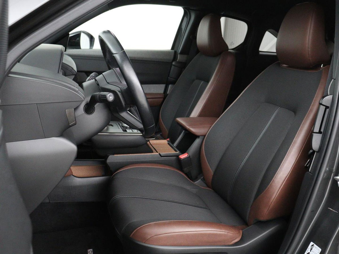 Mazda MX-30 e-SkyActiv 145 First Edition 36 kWh | Stoelverwarming | Head-Up | Camera | Carplay | Adaptive cruise | Memory | Full LED