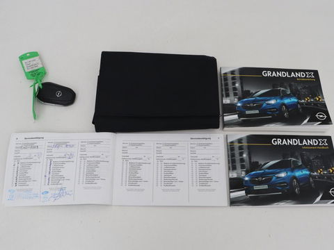 Opel Grandland X 1.6 Turbo Hybrid Elegance | Trekhaak | Stoelverwarming | Camera | Carplay | Climate control | Keyless | Navigatie | Full LED | PHEV