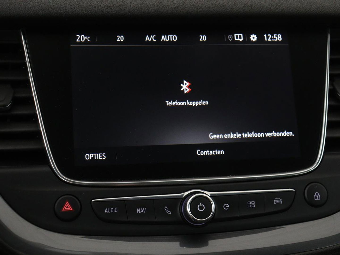 Opel Grandland X 1.6 Turbo Hybrid Elegance | Trekhaak | Stoelverwarming | Camera | Carplay | Climate control | Keyless | Navigatie | Full LED | PHEV