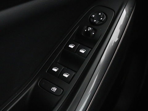 Opel Grandland X 1.6 Turbo Hybrid Elegance | Trekhaak | Stoelverwarming | Camera | Carplay | Climate control | Keyless | Navigatie | Full LED | PHEV