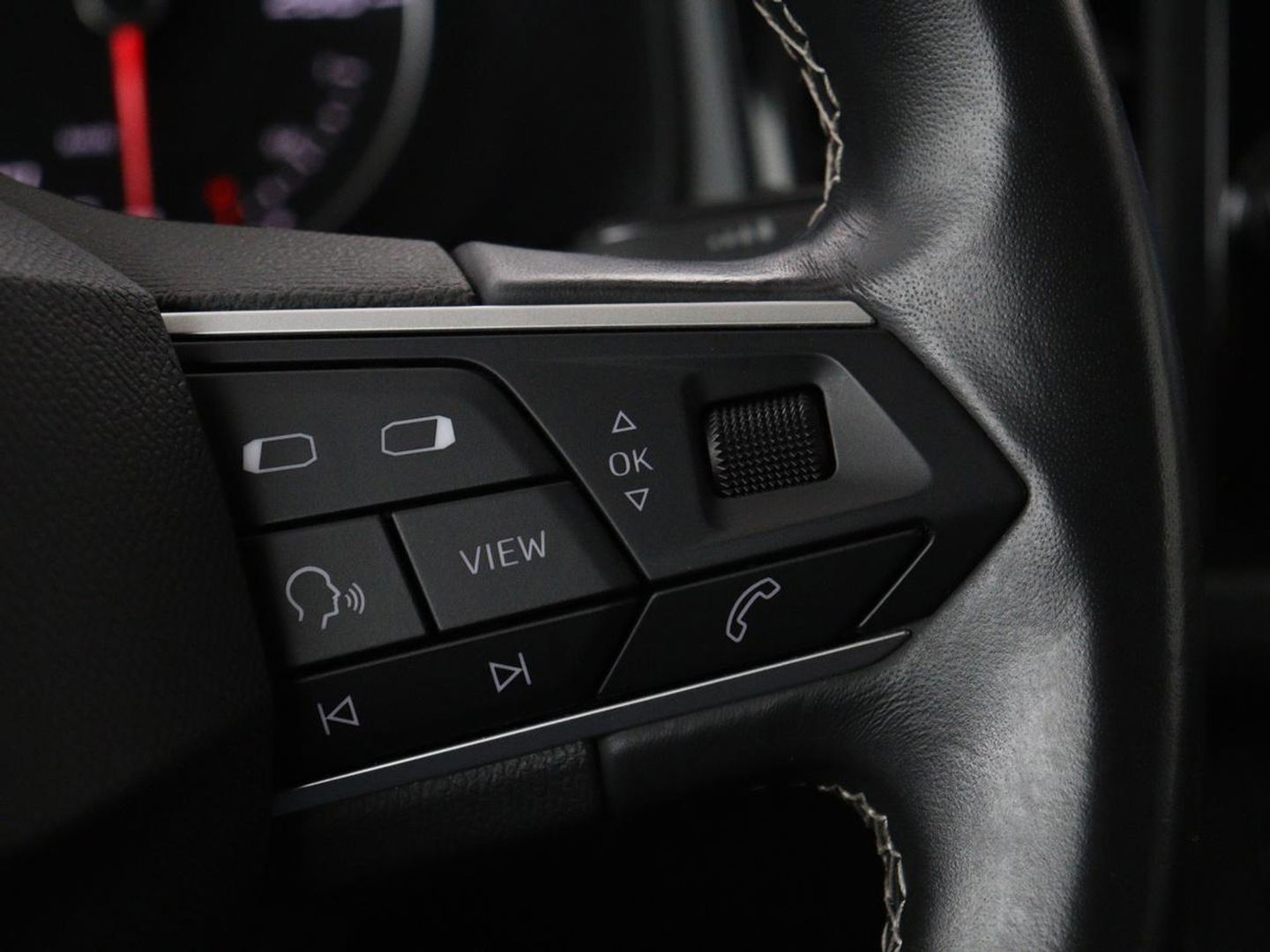 SEAT Ateca 1.0 TSI Reference | Carplay | Full LED | Climate control | Parkeerhulp | Cruise control | DAB | Bluetooth