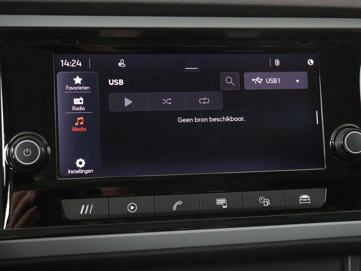 SEAT Ateca 1.0 TSI Reference | Carplay | Full LED | Climate control | Parkeerhulp | Cruise control | DAB | Bluetooth