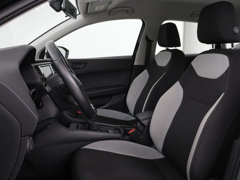 SEAT Ateca 1.0 TSI Reference | Carplay | Full LED | Climate control | Parkeerhulp | Cruise control | DAB | Bluetooth