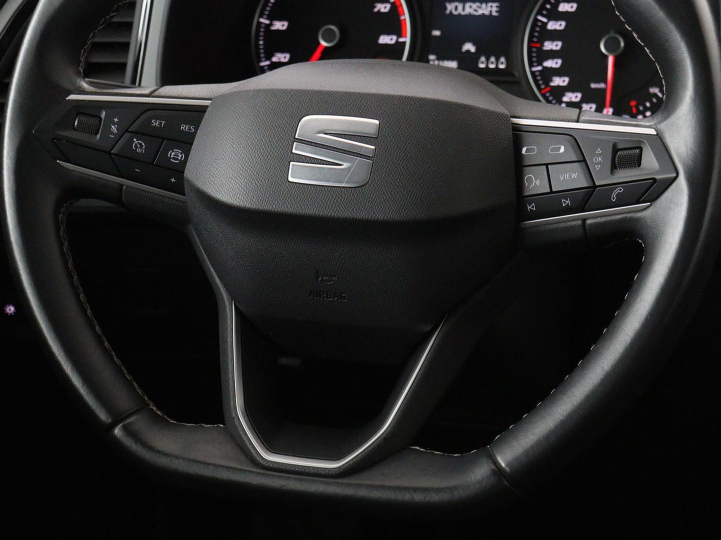 SEAT Ateca 1.0 TSI Reference | Carplay | Full LED | Climate control | Parkeerhulp | Cruise control | DAB | Bluetooth