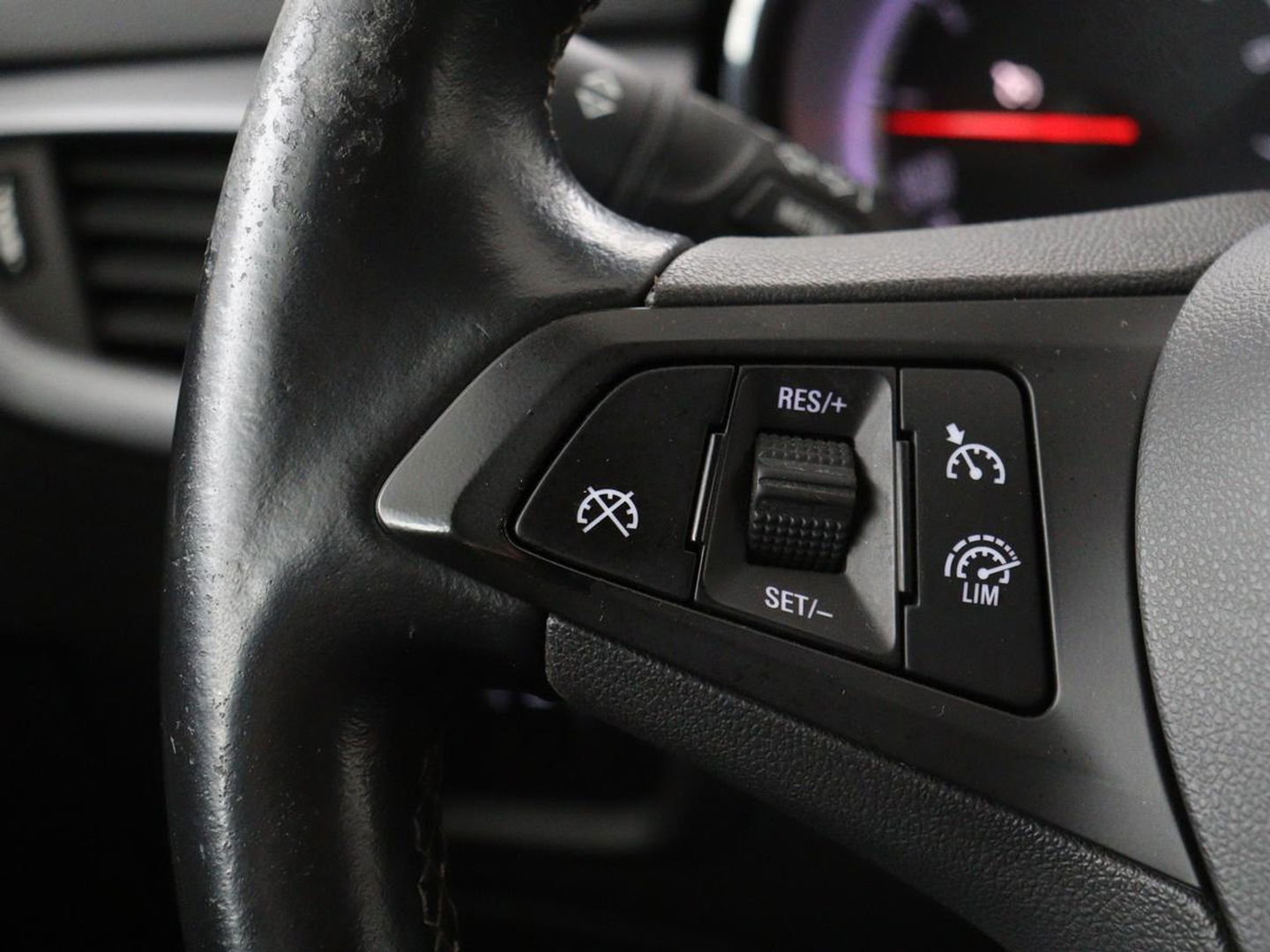 Opel Astra 1.4 Turbo Edition | 150pk | Carplay | Climate control | Cruise control | Bluetooth | Mistlampen | LED