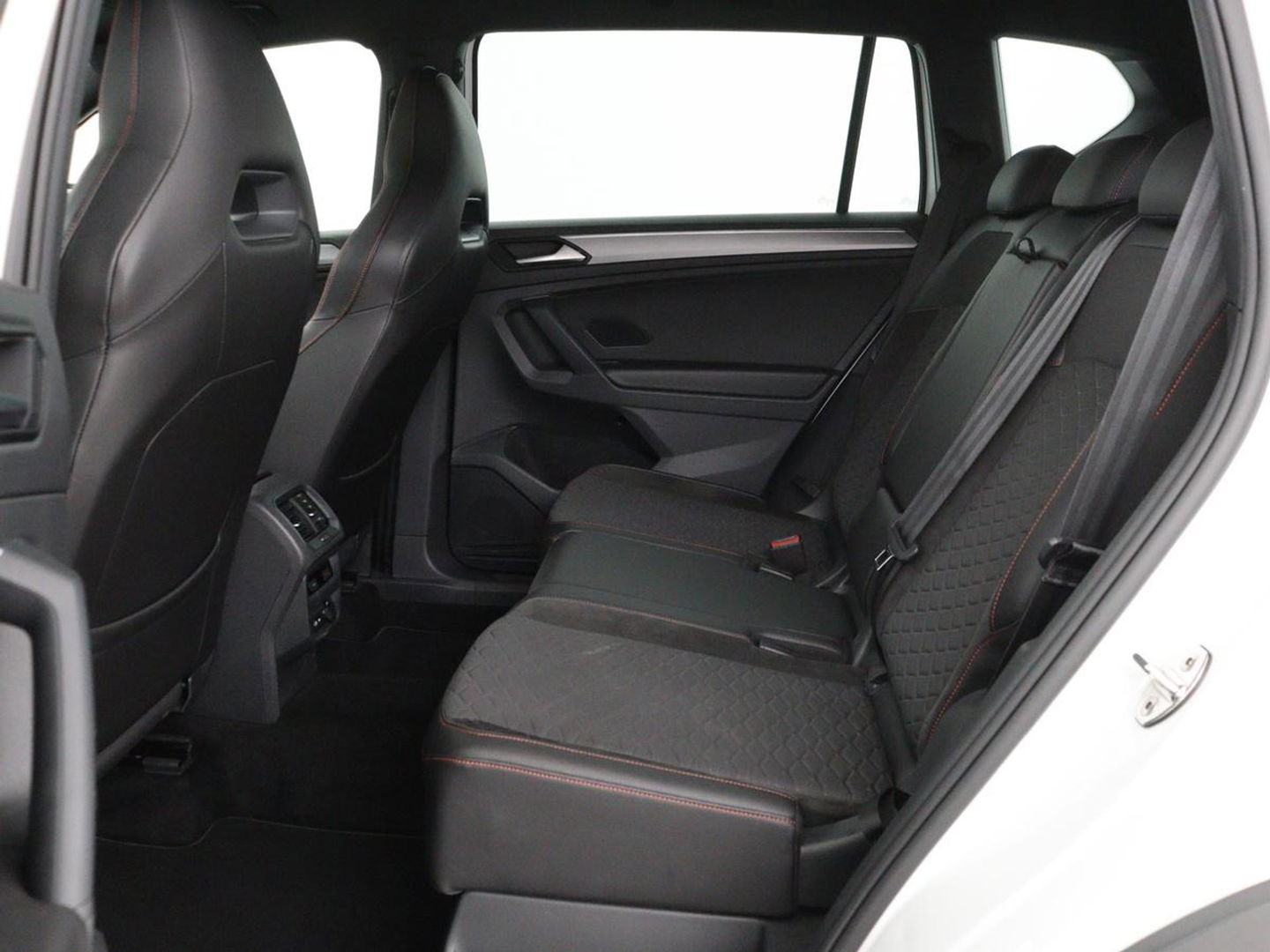 SEAT Tarraco 1.4 TSI eHybrid PHEV FR | 360 camera | Stuurverwarming | Adaptive cruise | Side Assist | Carplay | Full LED | Navigatie