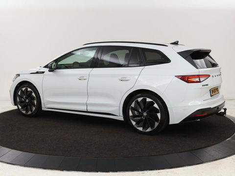 Škoda Enyaq iV 80 Sportline | Stoelverwarming | Adaptive cruise | Trekhaak | Camera | Matrix LED | Carplay | Leder/Alcantara | Keyless | Stuurverwarming